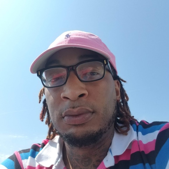 Meet your Posher, Derek - Picture 1 of 1